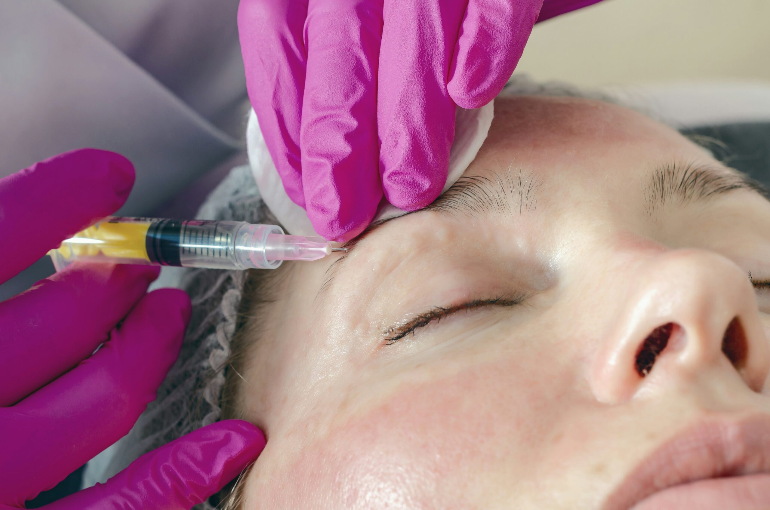 Which UK clinics specialise in regenerative treatments involving platelet-rich plasma injections for men’s health?